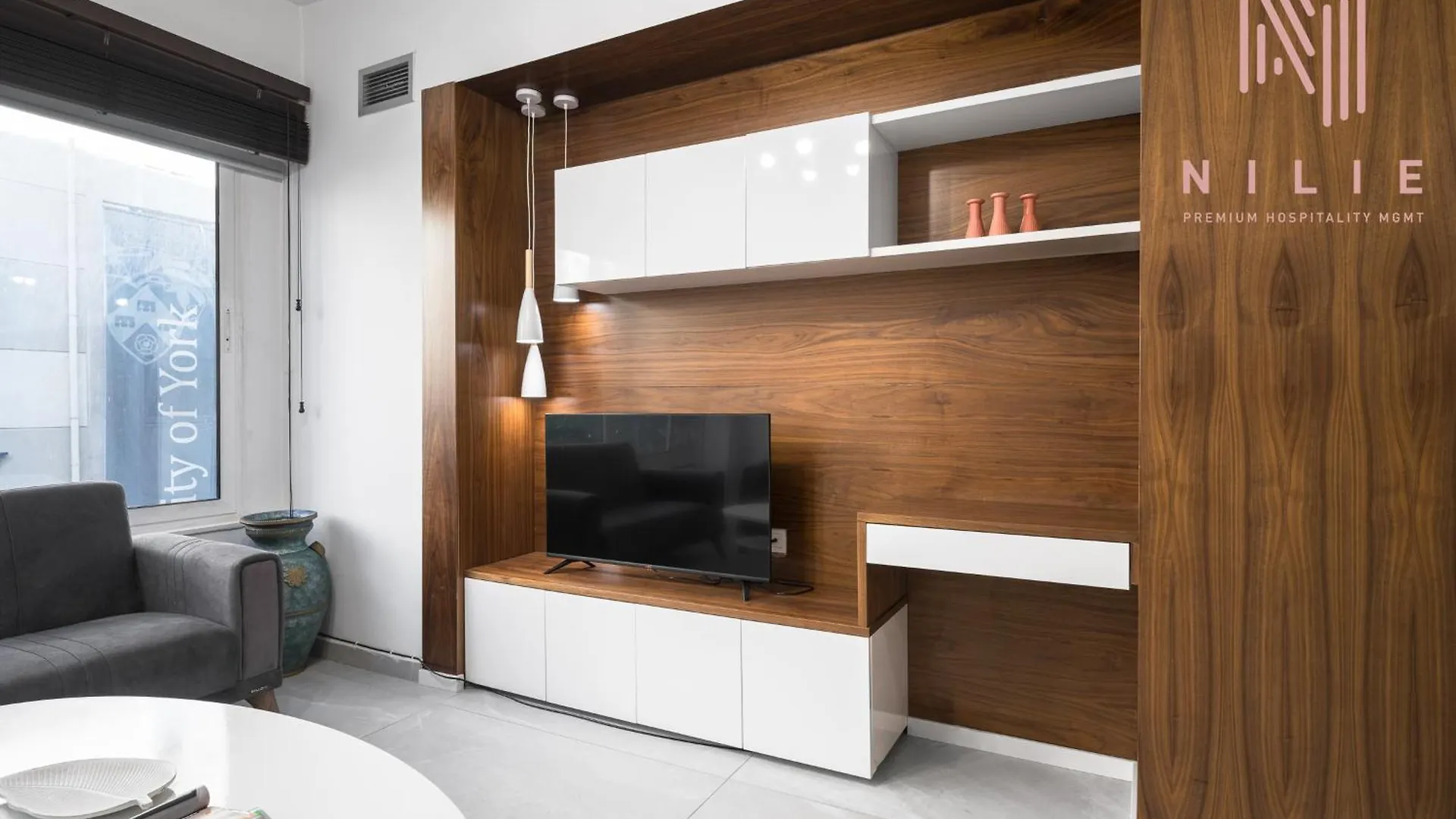 Leon, Nilie Premium Hospitality Mgmt Apartment Thessaloniki 0*,  Greece